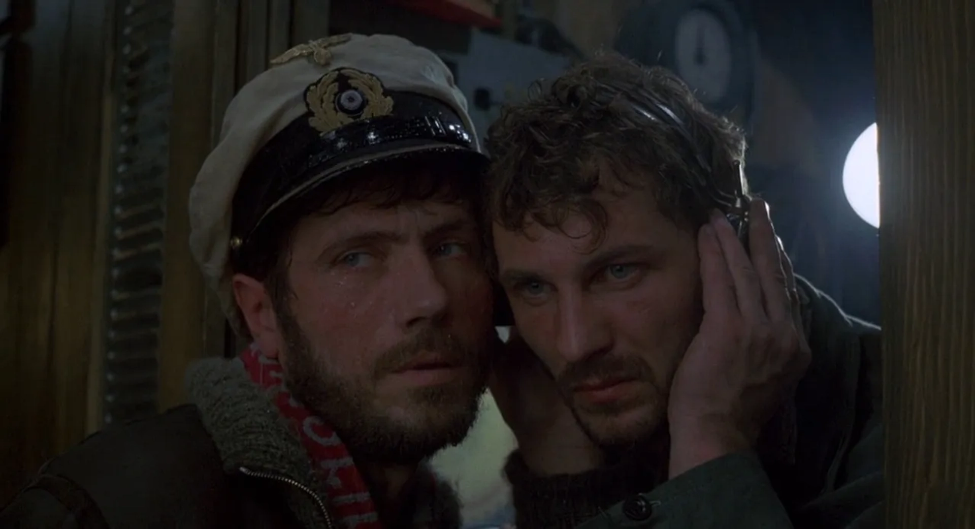 Jürgen Prochnow and Heinz Hoenig in Das Boot (1985)