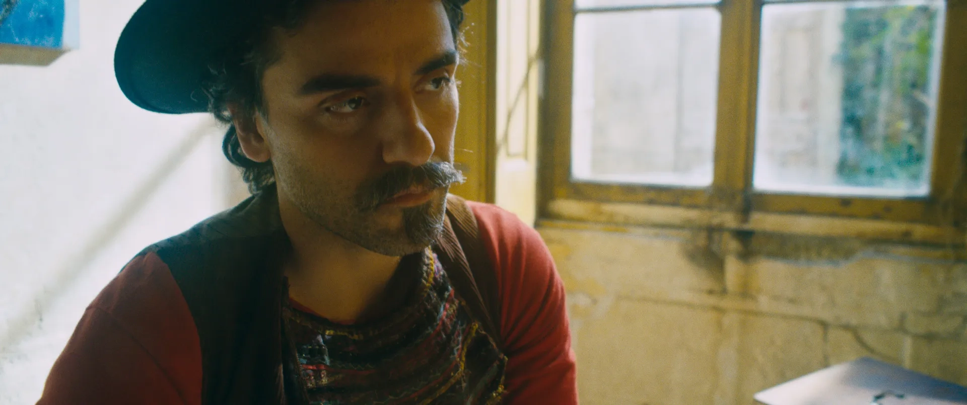 Oscar Isaac in At Eternity's Gate (2018)