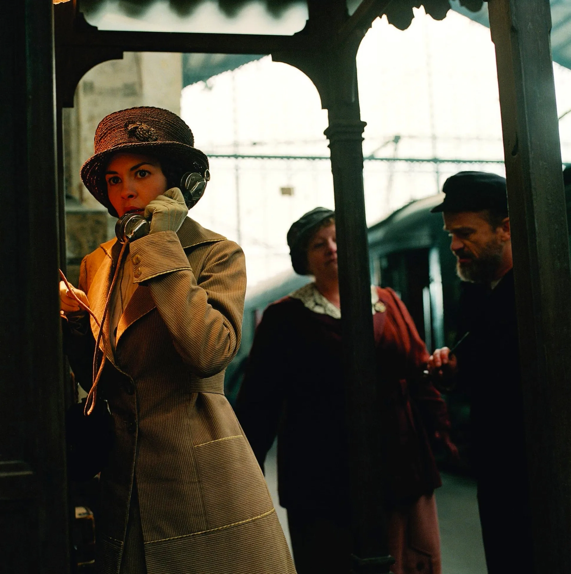 Chantal Neuwirth, Dominique Pinon, and Audrey Tautou in A Very Long Engagement (2004)