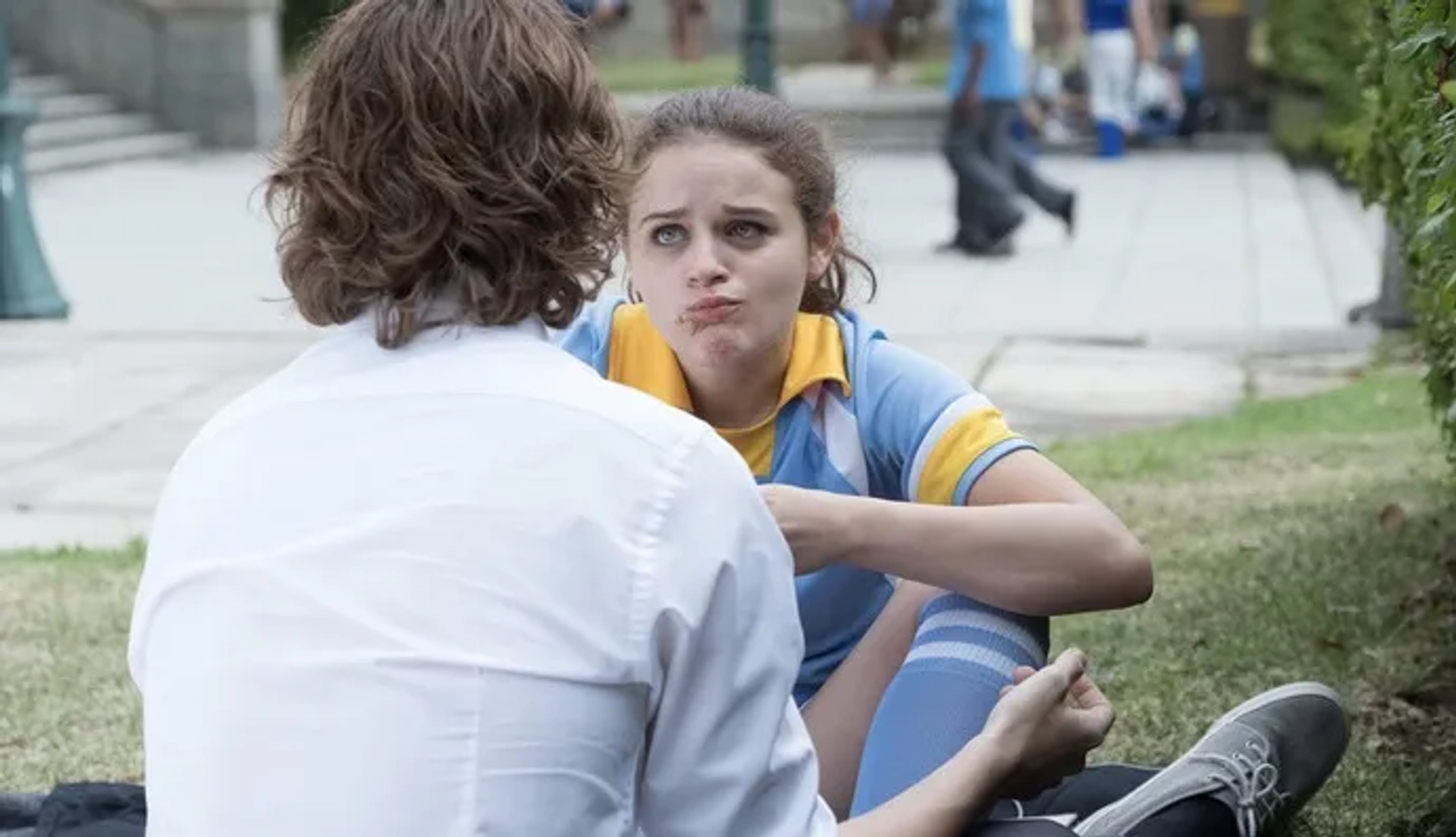 Joey King and Joel Courtney in The Kissing Booth (2018)