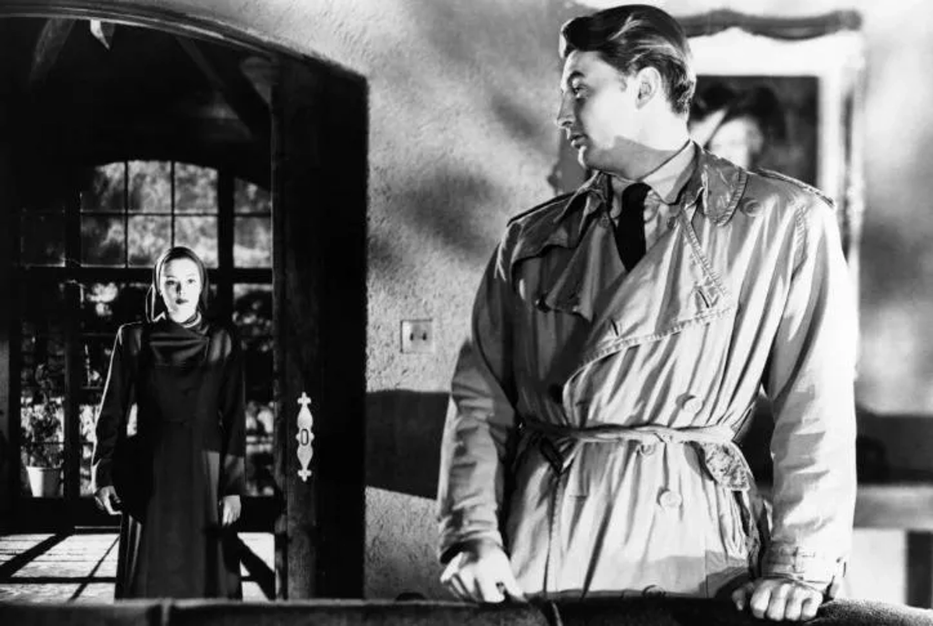 Robert Mitchum and Jane Greer in Out of the Past (1947)