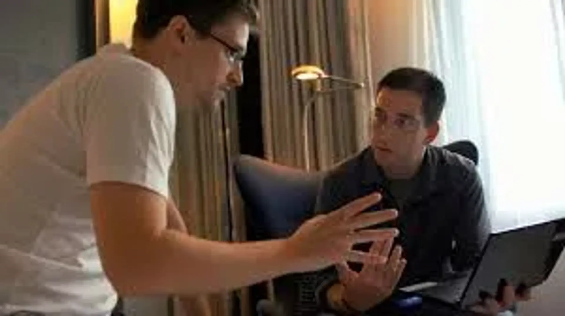 مستند شهروند چند ملیتی (Citizenfour 2014)