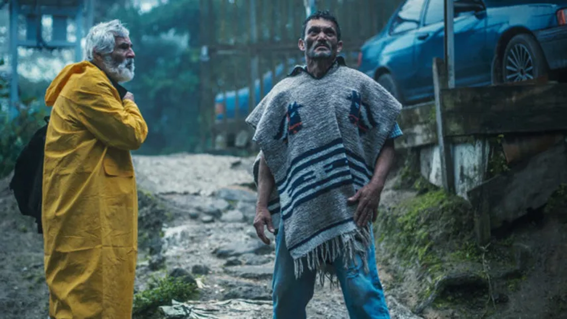 فیلم دومینگو و مه (Domingo y la niebla 2022)