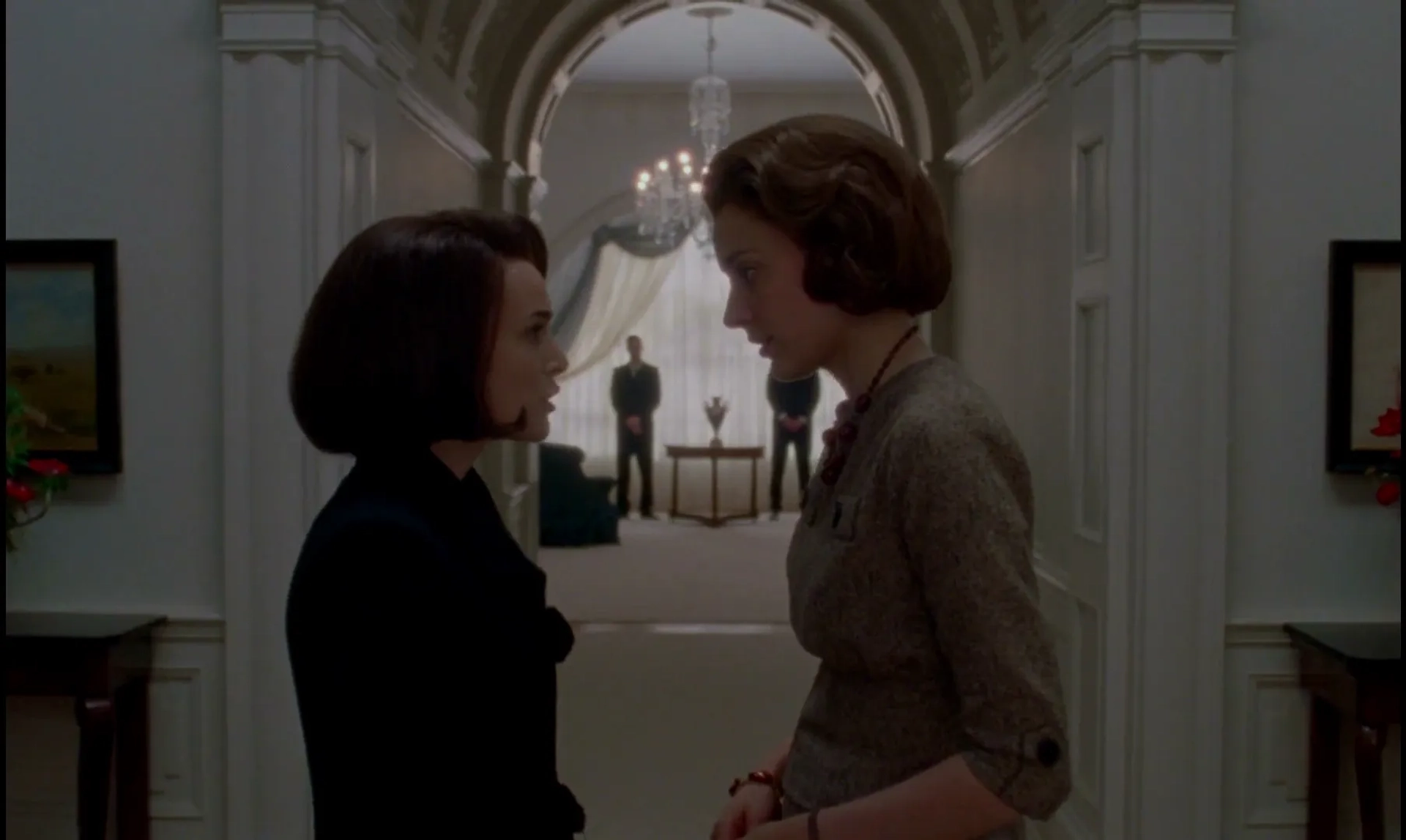 Natalie Portman and Greta Gerwig in Jackie (2016)