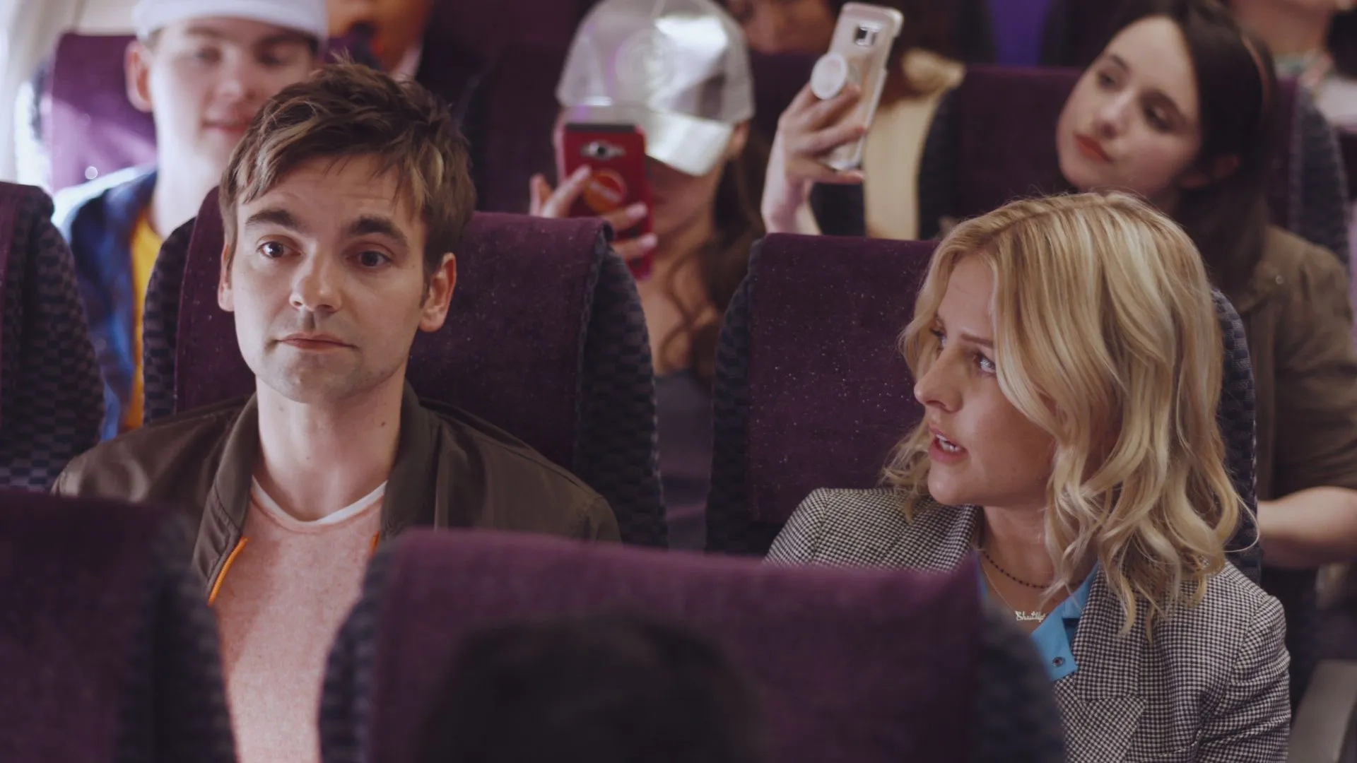 Drew Tarver and Heléne Yorke in The Other Two (2019)