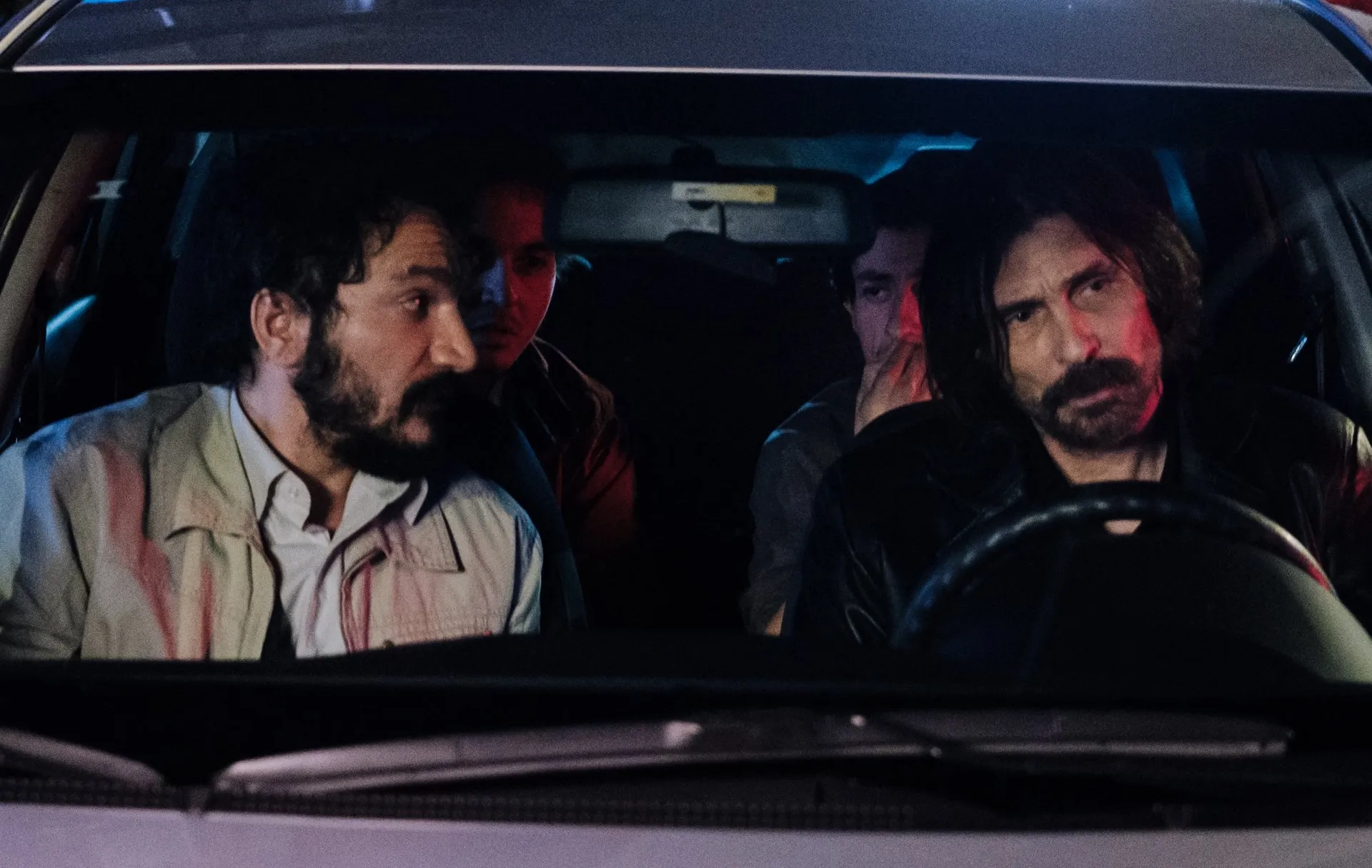 Erdal Besikçioglu and Inanç Konukçu in Behzat Ç: An Ankara Detective Story (2010)