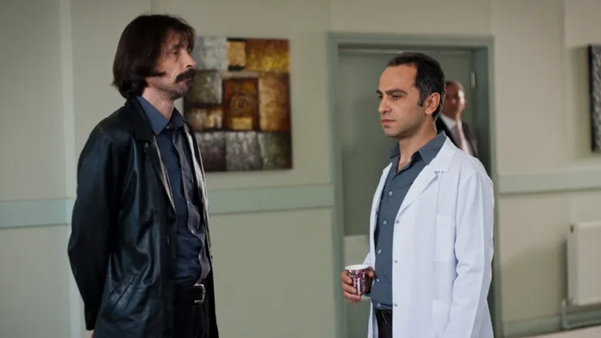 Serdar Orçin and Erdal Besikçioglu in Behzat Ç: An Ankara Detective Story (2010)