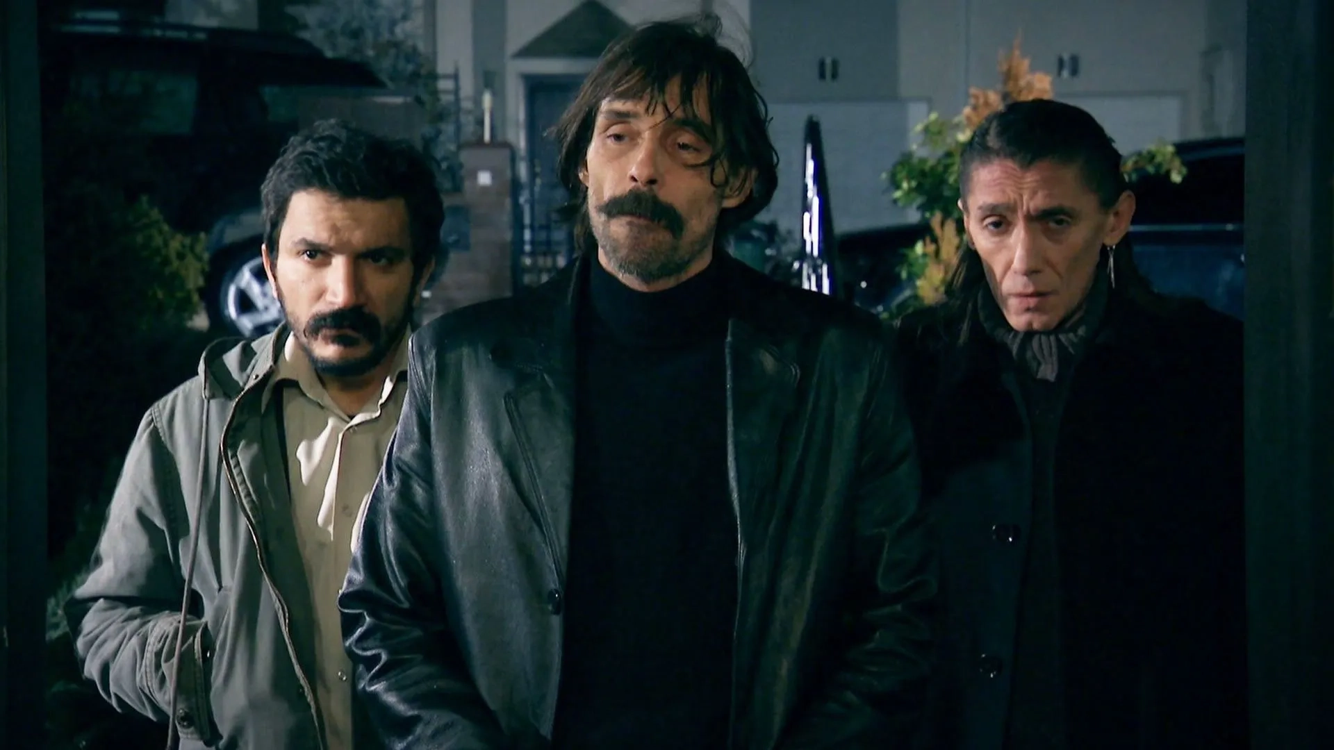 Erdal Besikçioglu, Inanç Konukçu, and Berkan Sal in Behzat Ç: An Ankara Detective Story (2010)