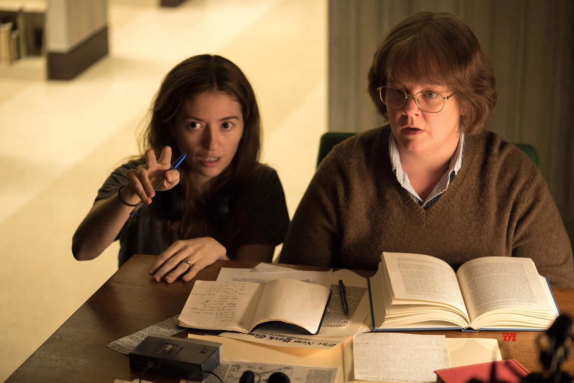 Melissa McCarthy and Marielle Heller in Can You Ever Forgive Me? (2018)