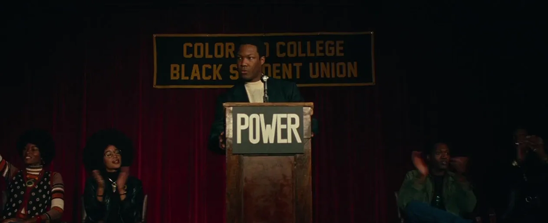 Corey Hawkins and Laura Harrier in BlacKkKlansman (2018)