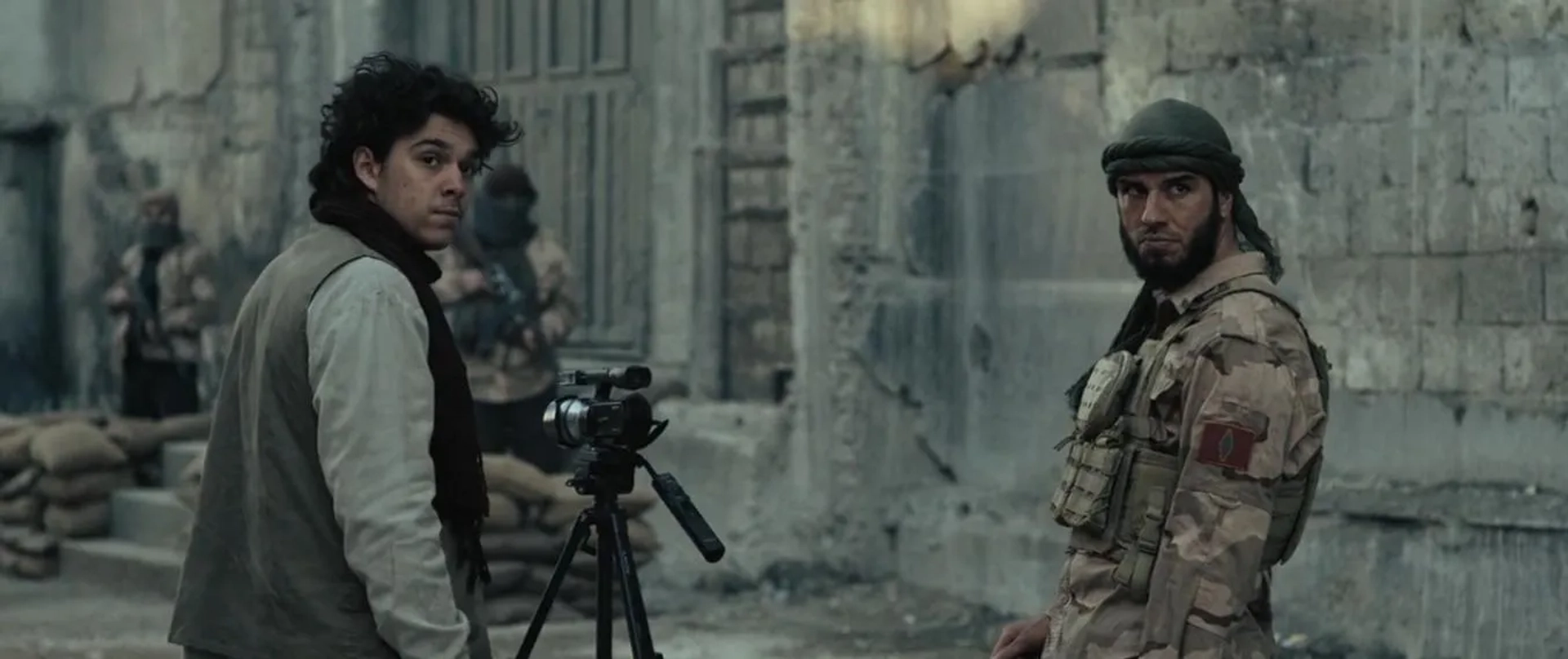 Taha Bora Elkoca and Aras Aydin in Runaway (2022)