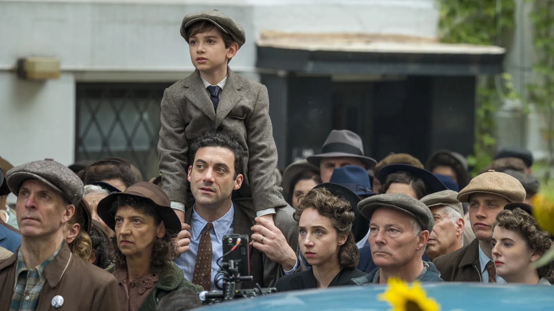 Still of Morgan Spector, Azhy Robertson, and Zoe Kazan in The Plot Against America