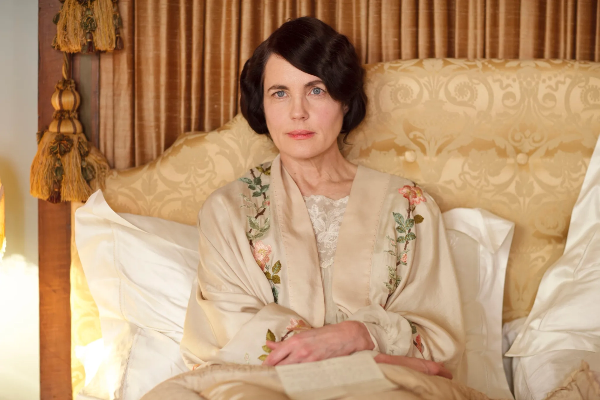 Elizabeth McGovern in Downton Abbey (2010)