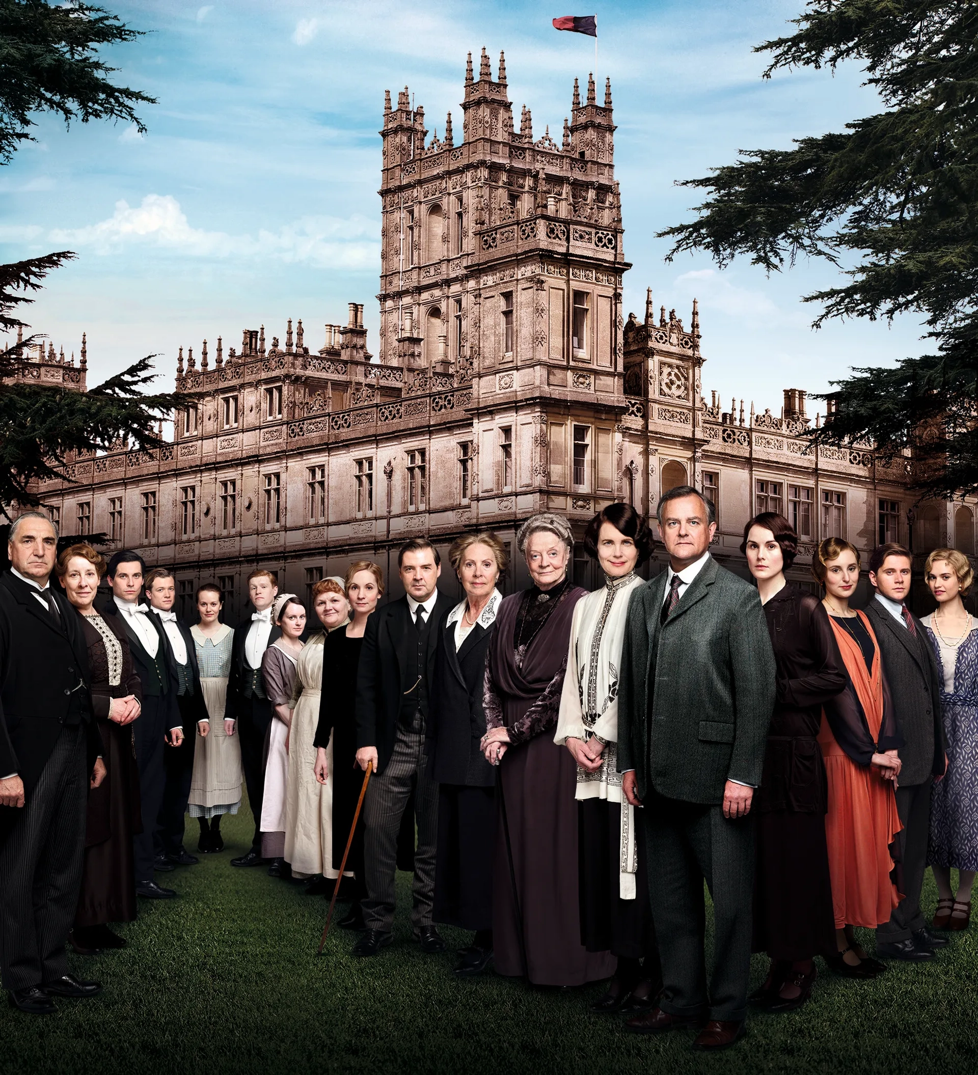 Elizabeth McGovern, Maggie Smith, Hugh Bonneville, Jim Carter, Brendan Coyle, Joanne Froggatt, Phyllis Logan, Lesley Nicol, Penelope Wilton, Allen Leech, Robert James-Collier, Michelle Dockery, Ed Speleers, Sophie McShera, Laura Carmichael, Matt Milne, and Lily James in Downton Abbey (2010)