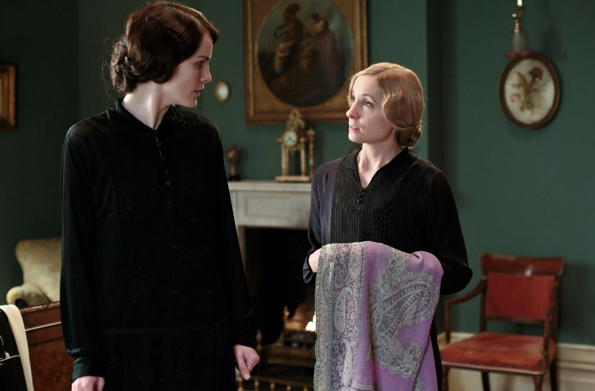 Joanne Froggatt and Michelle Dockery in Downton Abbey (2010)