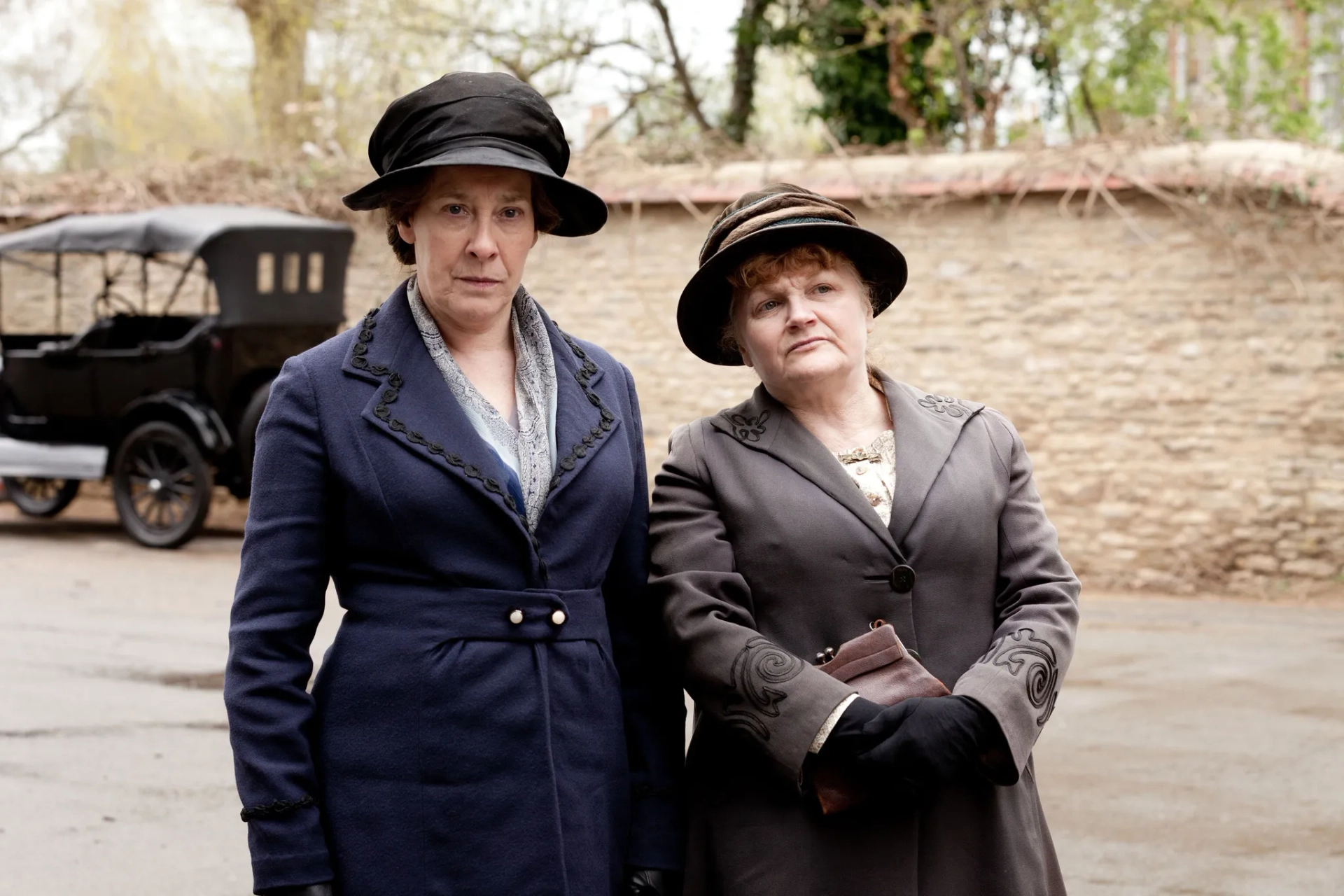 Phyllis Logan and Lesley Nicol in Downton Abbey (2010)