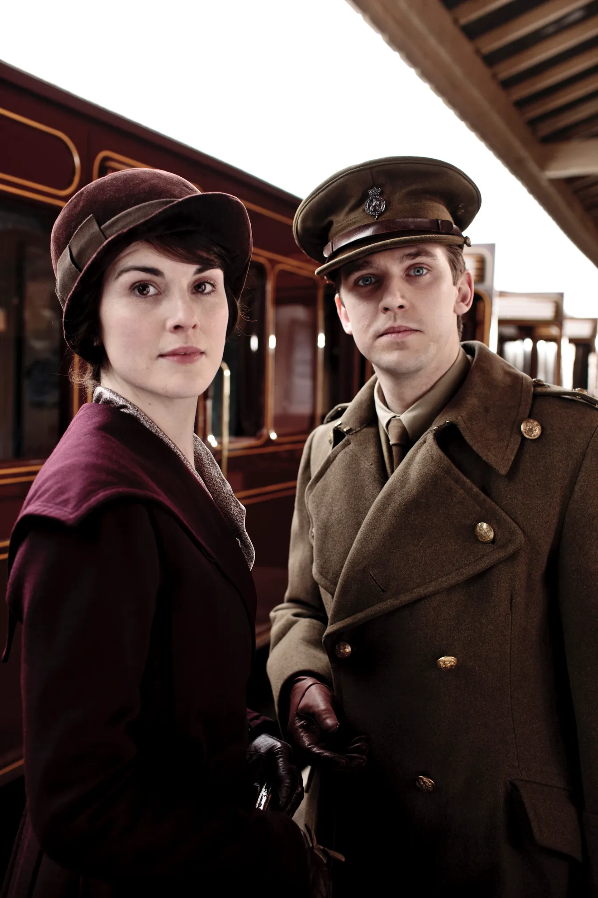 Dan Stevens and Michelle Dockery in Downton Abbey (2010)