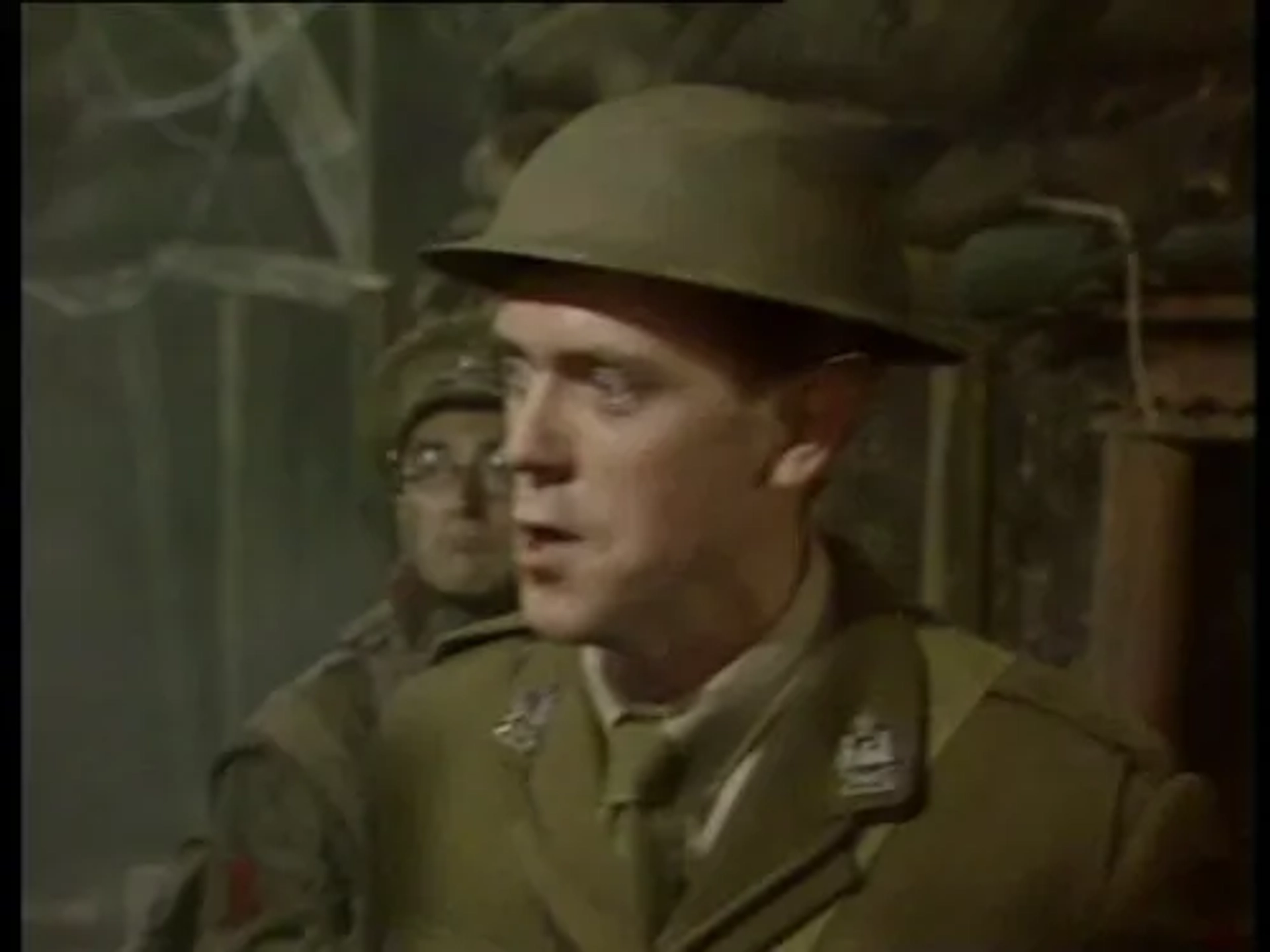 Hugh Laurie and Tony Robinson in Blackadder Goes Forth (1989)