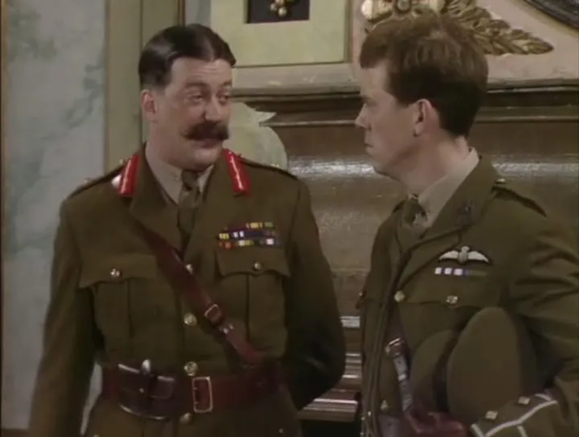 Stephen Fry and Hugh Laurie in Blackadder Goes Forth (1989)