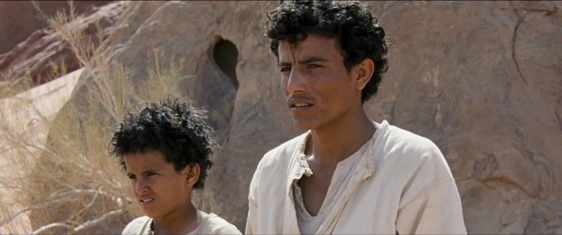 Jacir Eid Al-Hwietat and Hussein Salameh Al-Sweilhiyeen in Theeb (2014)