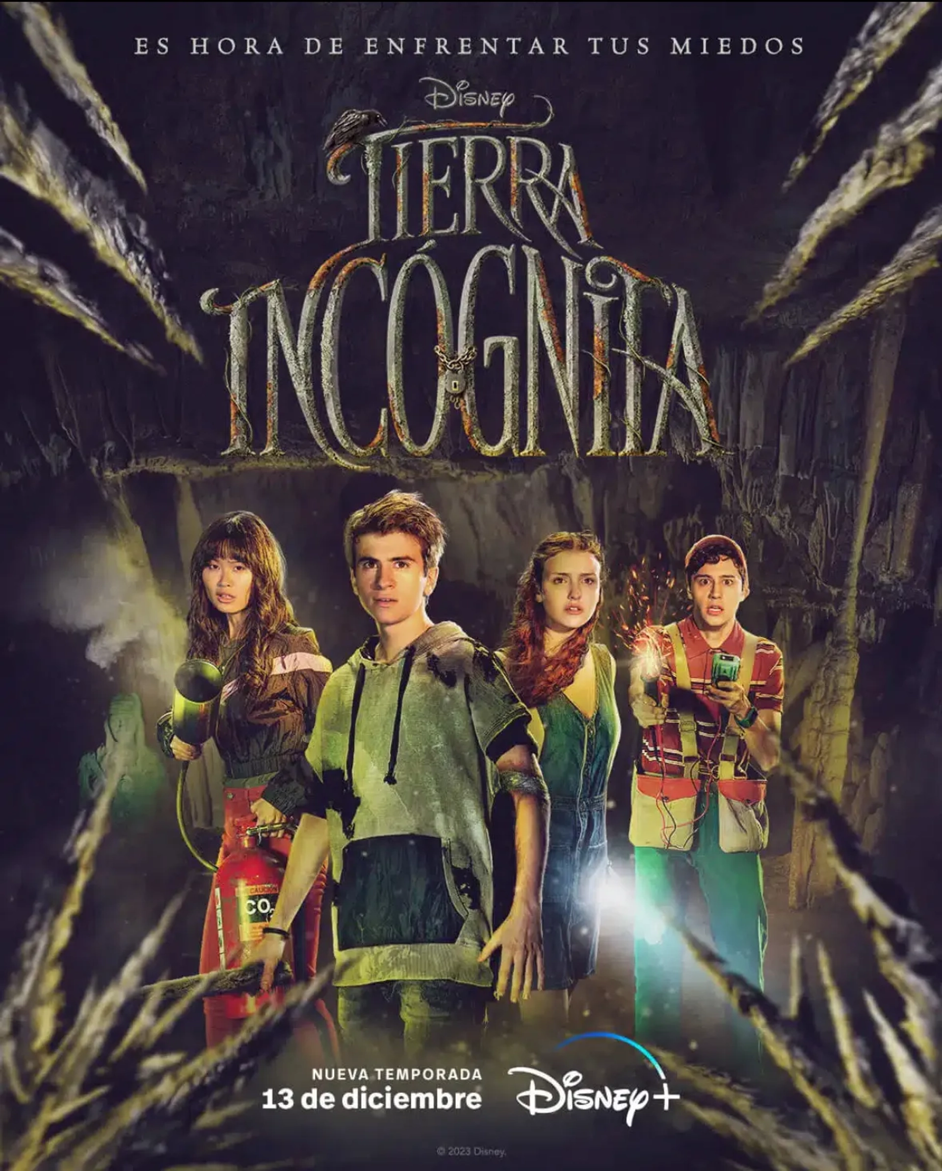 Mora Fisz, Azucena Zhou, Thomas Lepera, and Pedro Maurizi in Tierra Incógnita (2022)