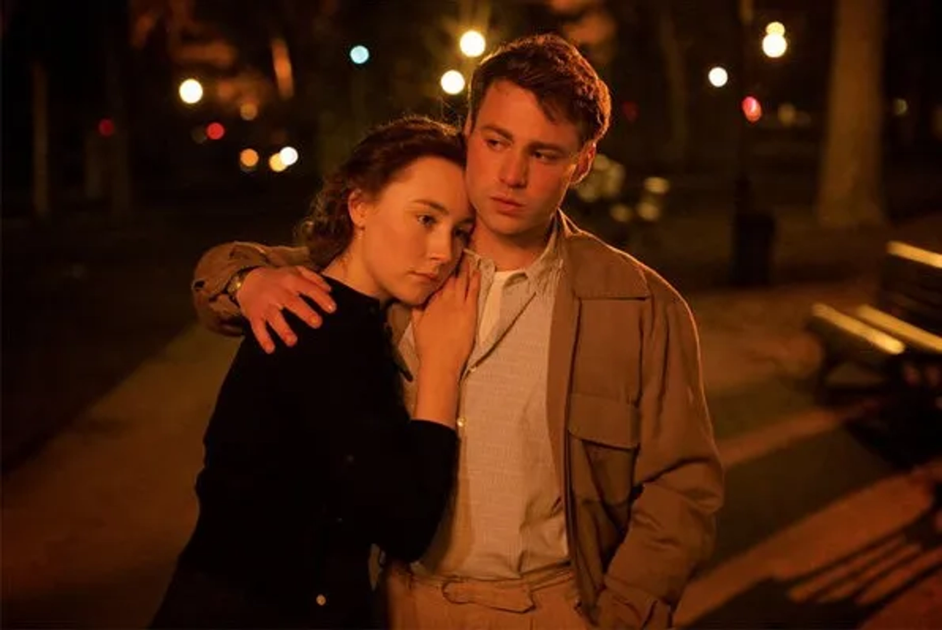 Saoirse Ronan and Emory Cohen in Brooklyn (2015)