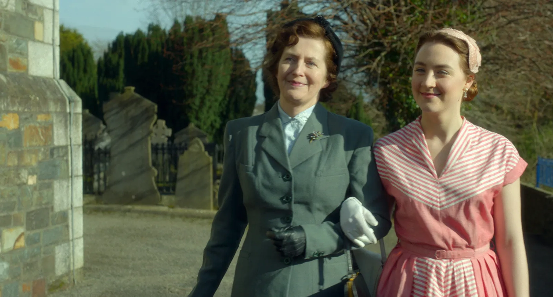 Jane Brennan and Saoirse Ronan in Brooklyn (2015)