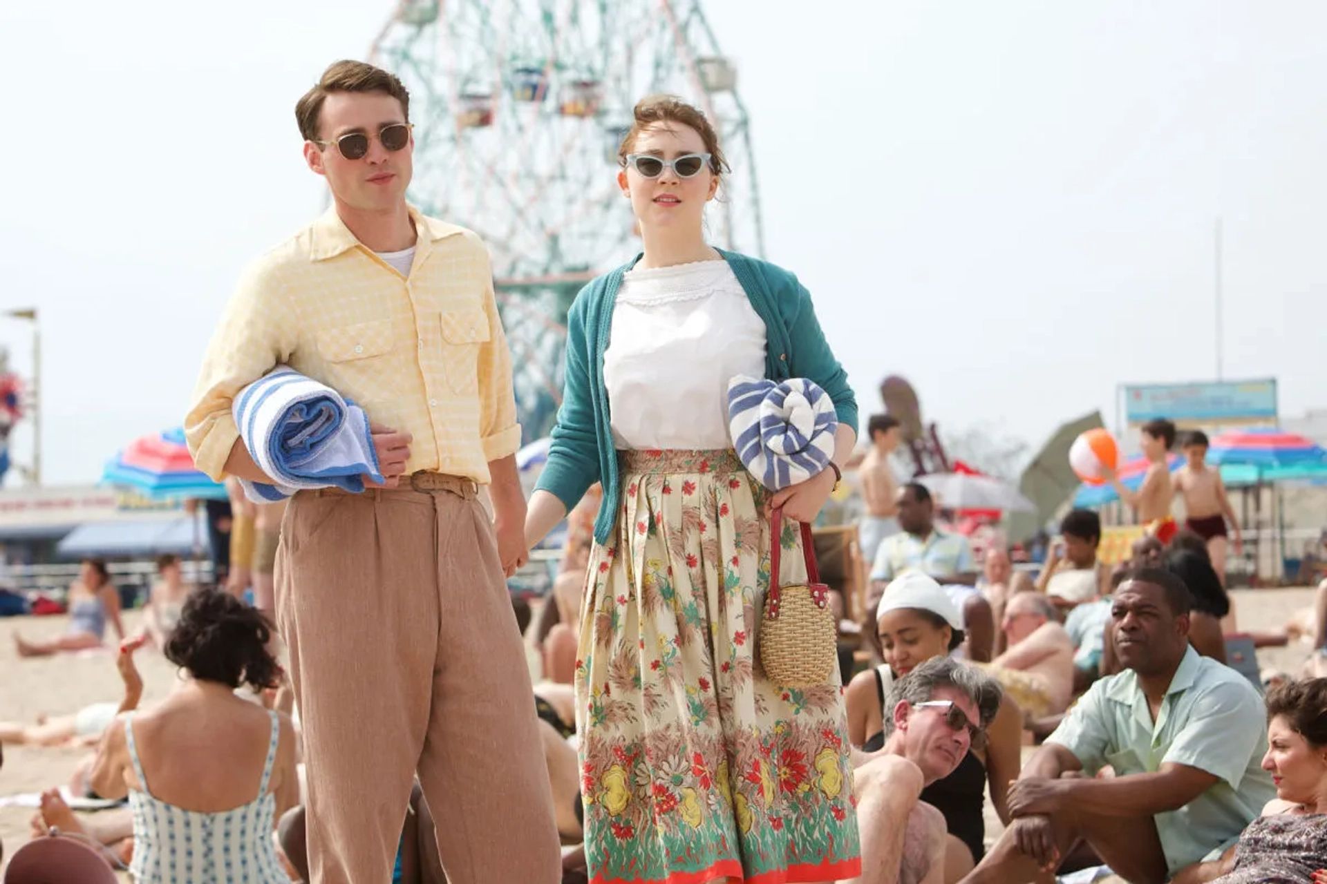 Saoirse Ronan and Emory Cohen in Brooklyn (2015)