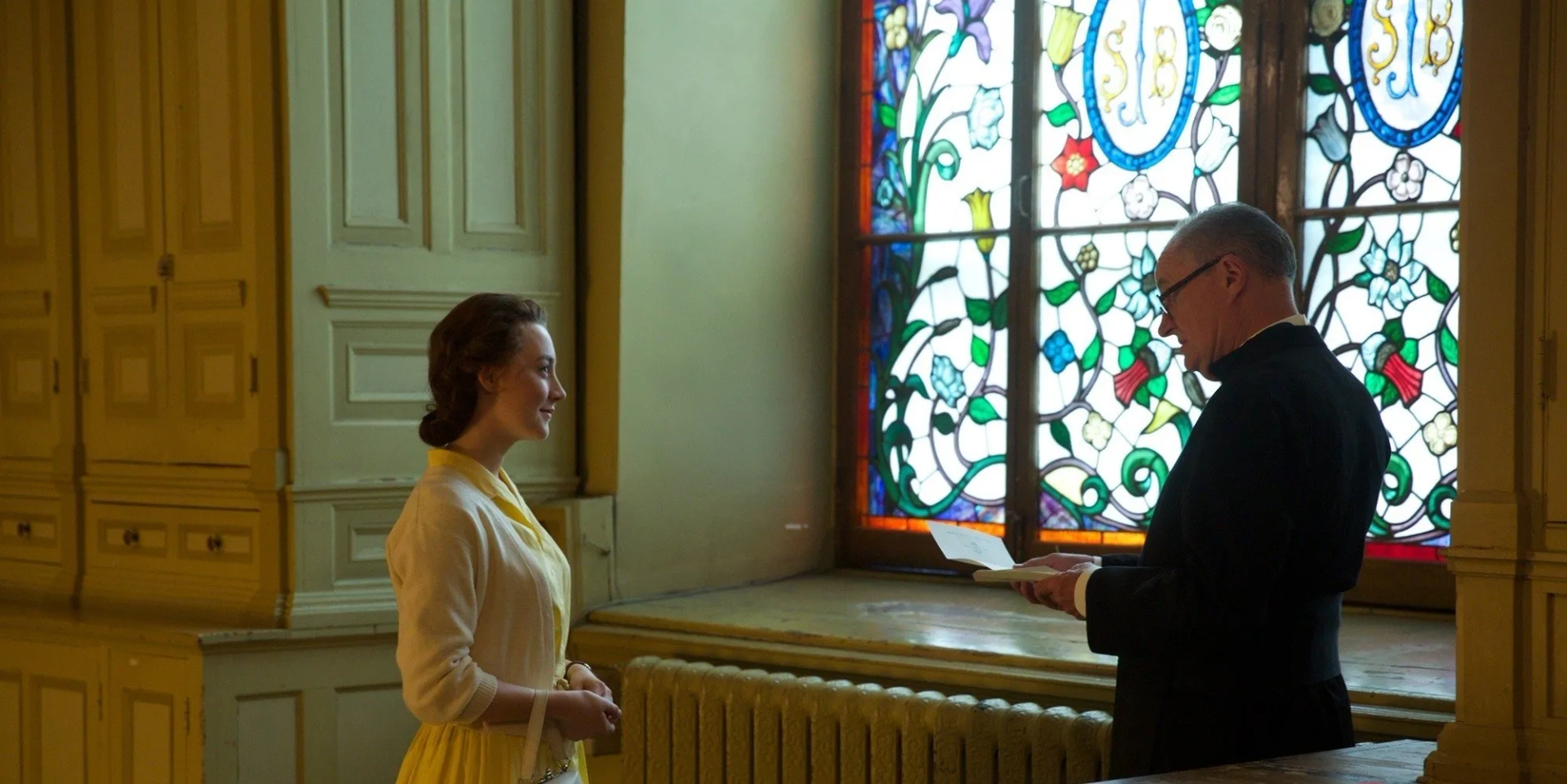 Jim Broadbent and Saoirse Ronan in Brooklyn (2015)