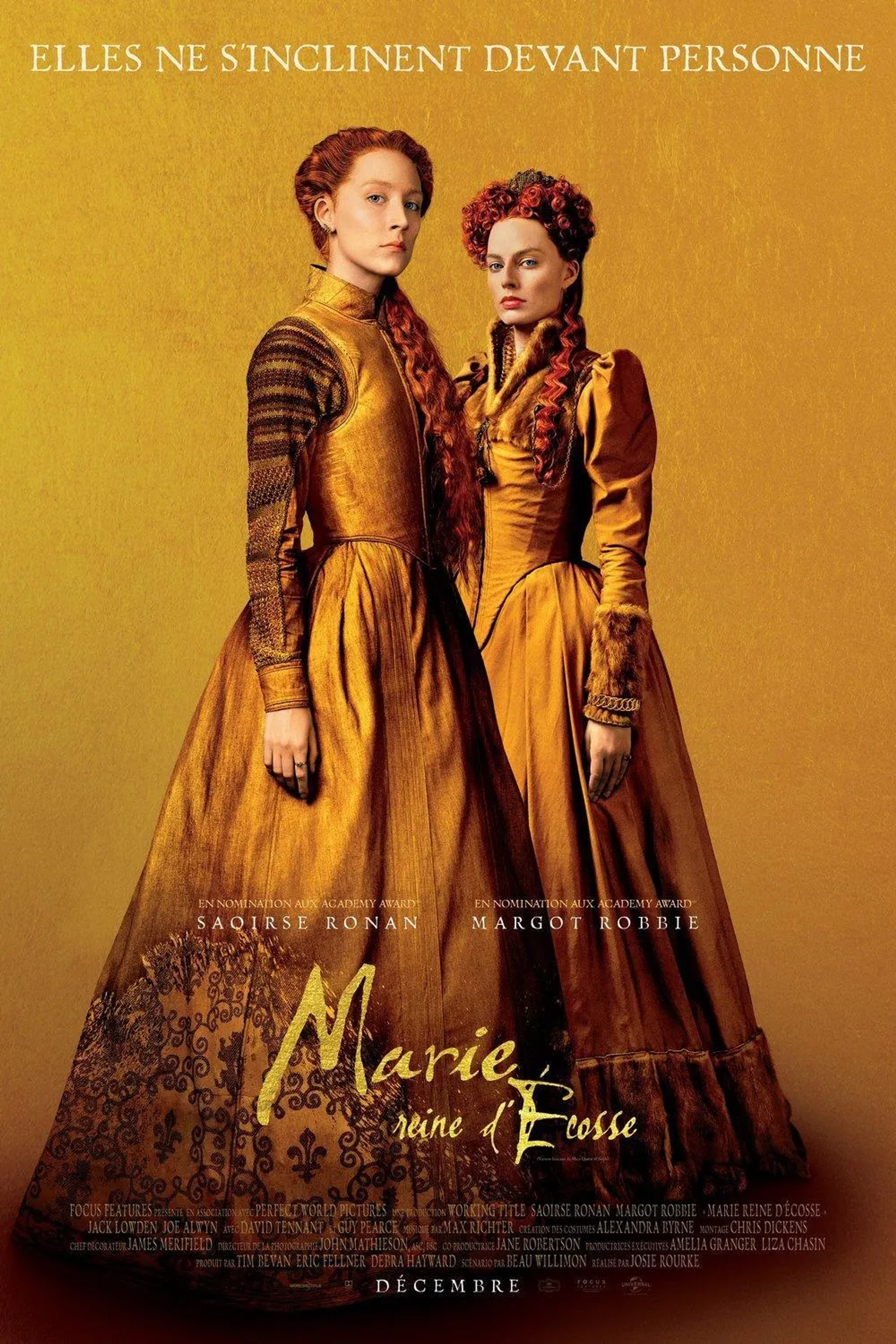 Saoirse Ronan and Margot Robbie in Mary Queen of Scots (2018)