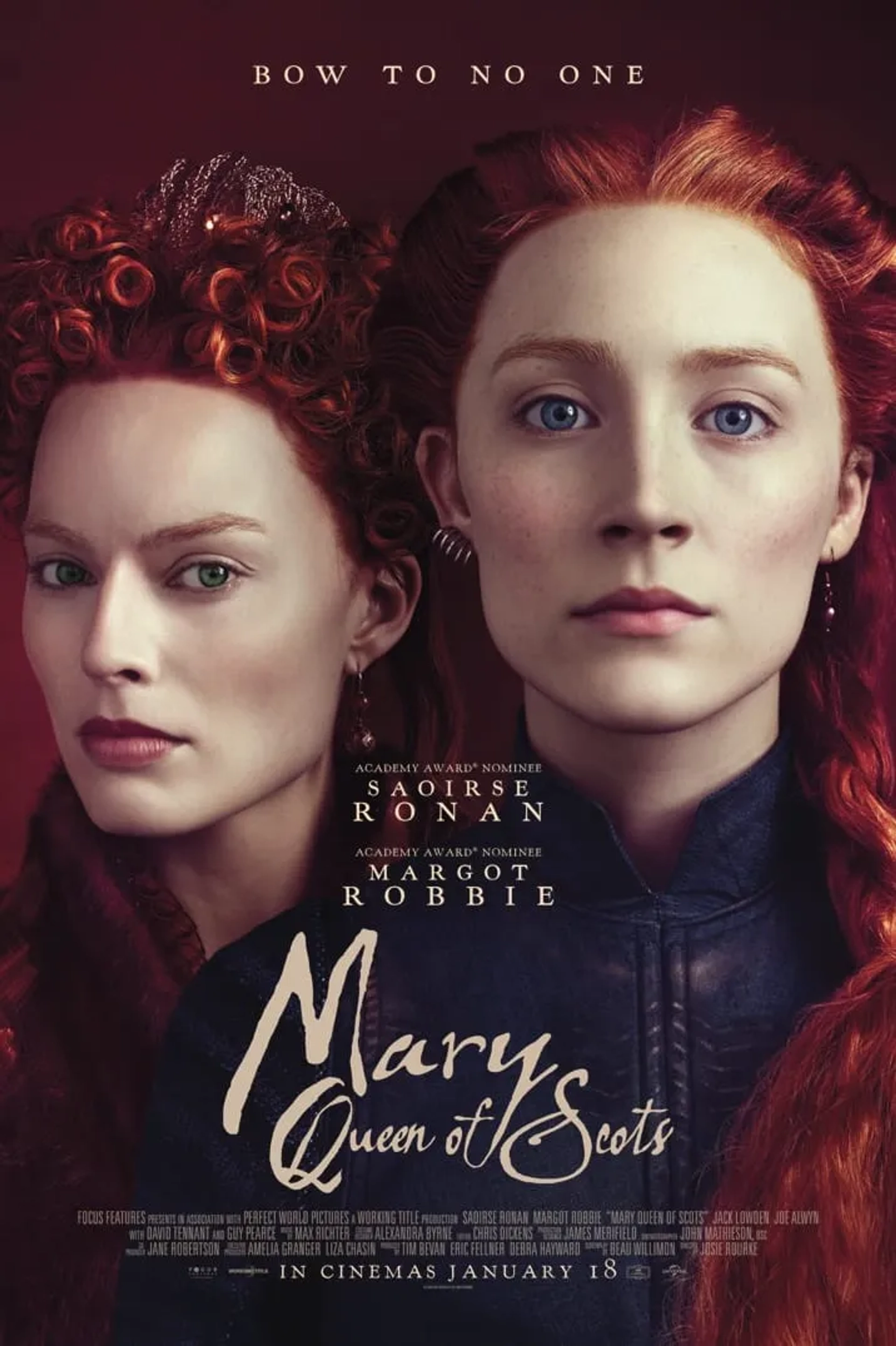 Saoirse Ronan and Margot Robbie in Mary Queen of Scots (2018)