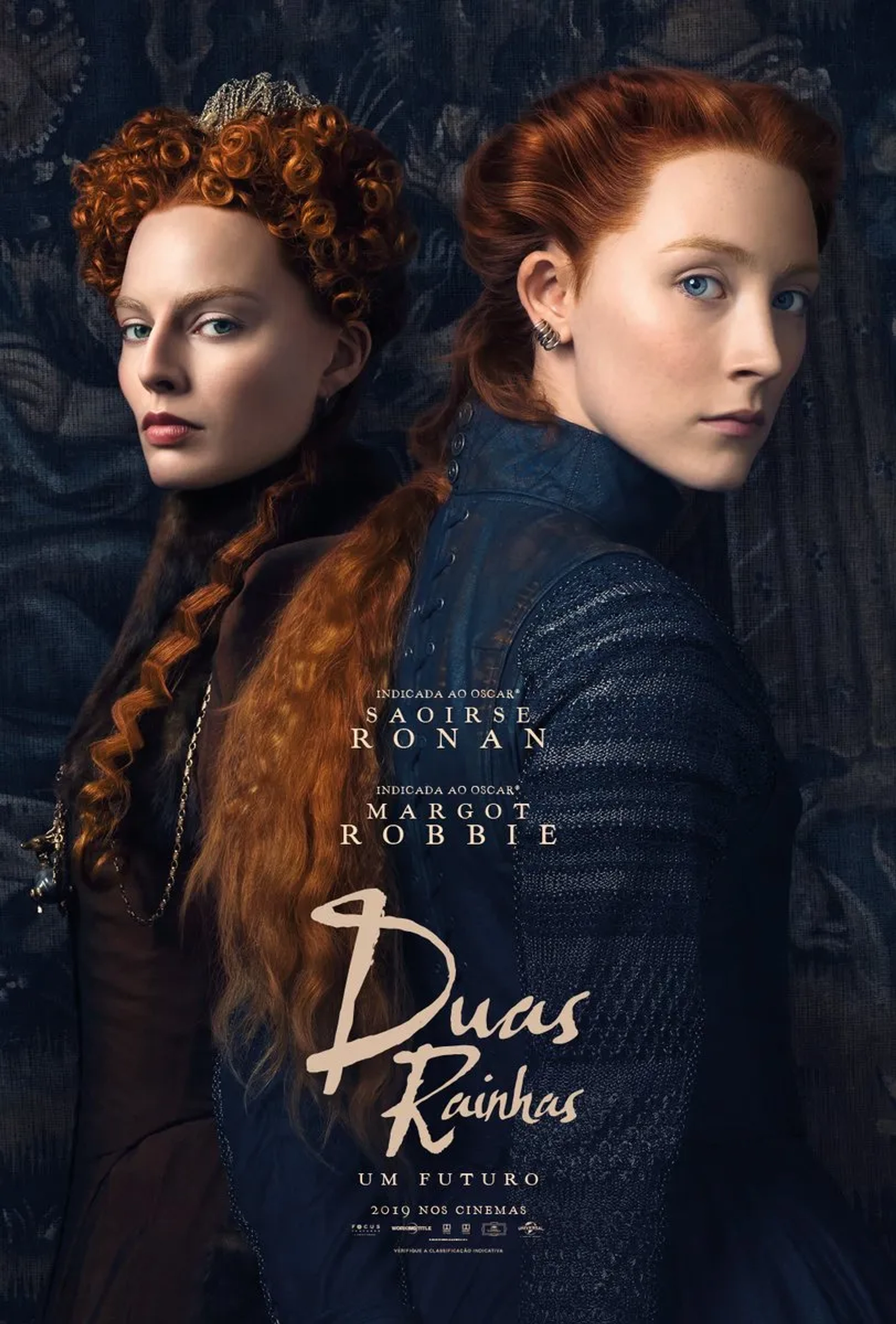 Saoirse Ronan and Margot Robbie in Mary Queen of Scots (2018)