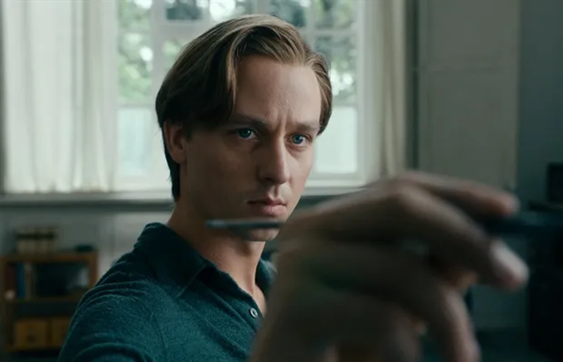 Tom Schilling in Never Look Away (2018)