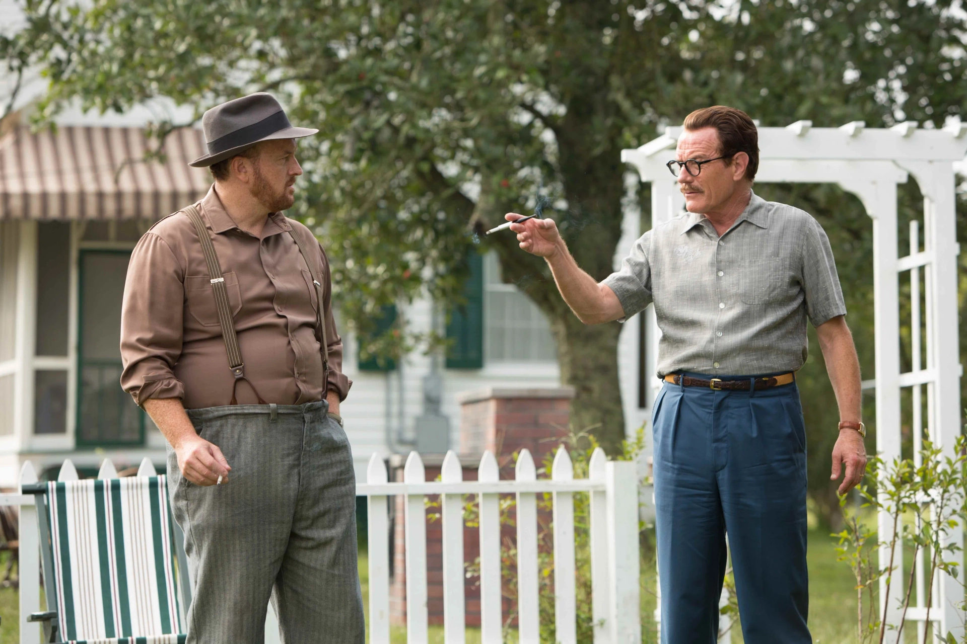 Louis C.K. and Bryan Cranston in Trumbo (2015)