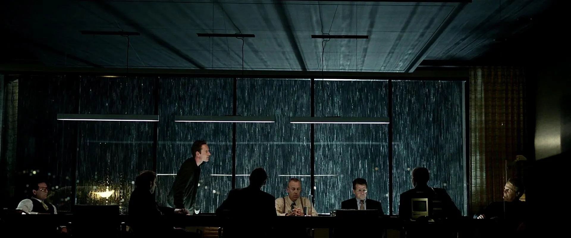 Jeff Daniels and Michael Fassbender in Steve Jobs (2015)