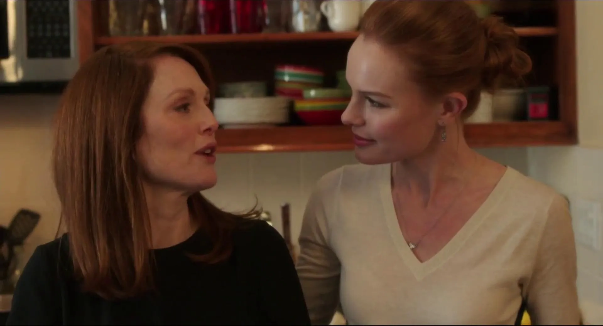 Julianne Moore and Kate Bosworth in Still Alice (2014)