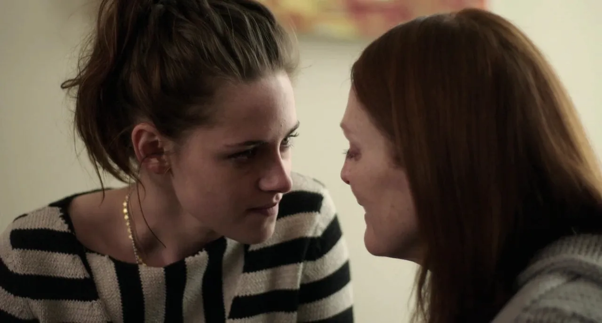 Julianne Moore and Kristen Stewart in Still Alice (2014)