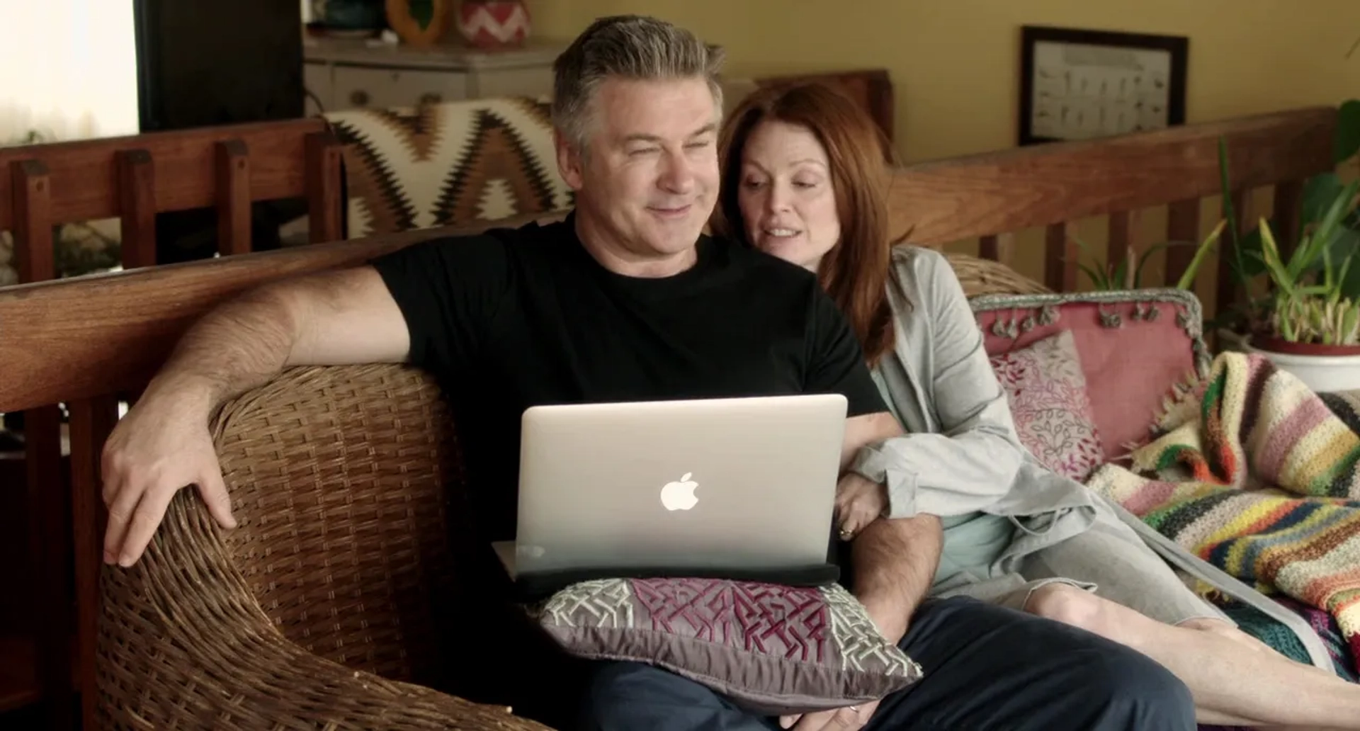 Julianne Moore and Alec Baldwin in Still Alice (2014)