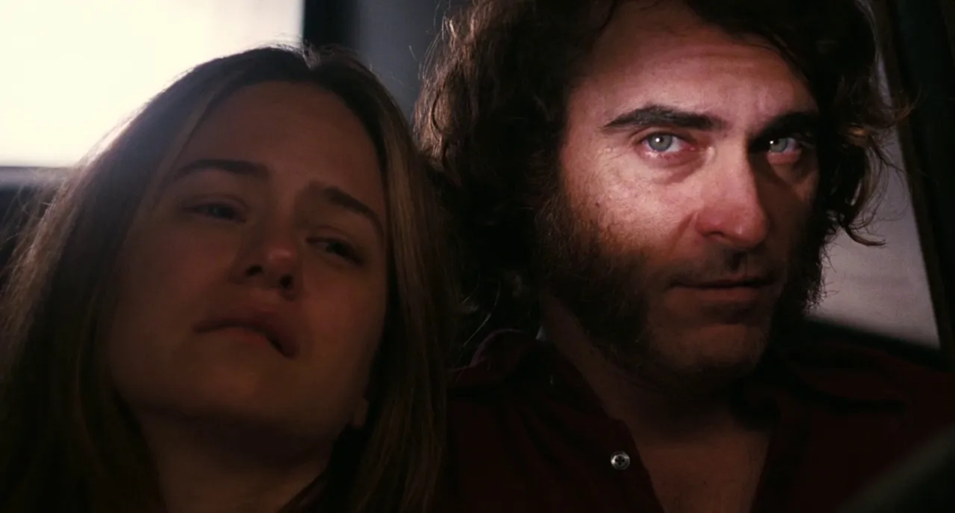 Joaquin Phoenix and Katherine Waterston in Inherent Vice (2014)