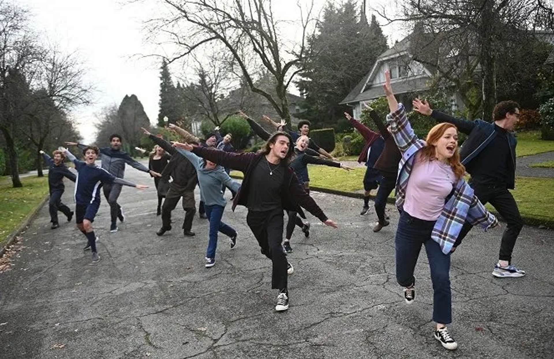 Noah Weisberg, Jane Levy, and Felix Mallard in Zoey's Extraordinary Playlist (2020)