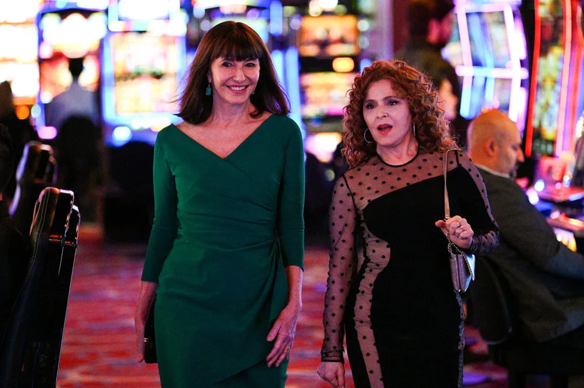 Bernadette Peters and Mary Steenburgen in Zoey's Extraordinary Playlist (2020)