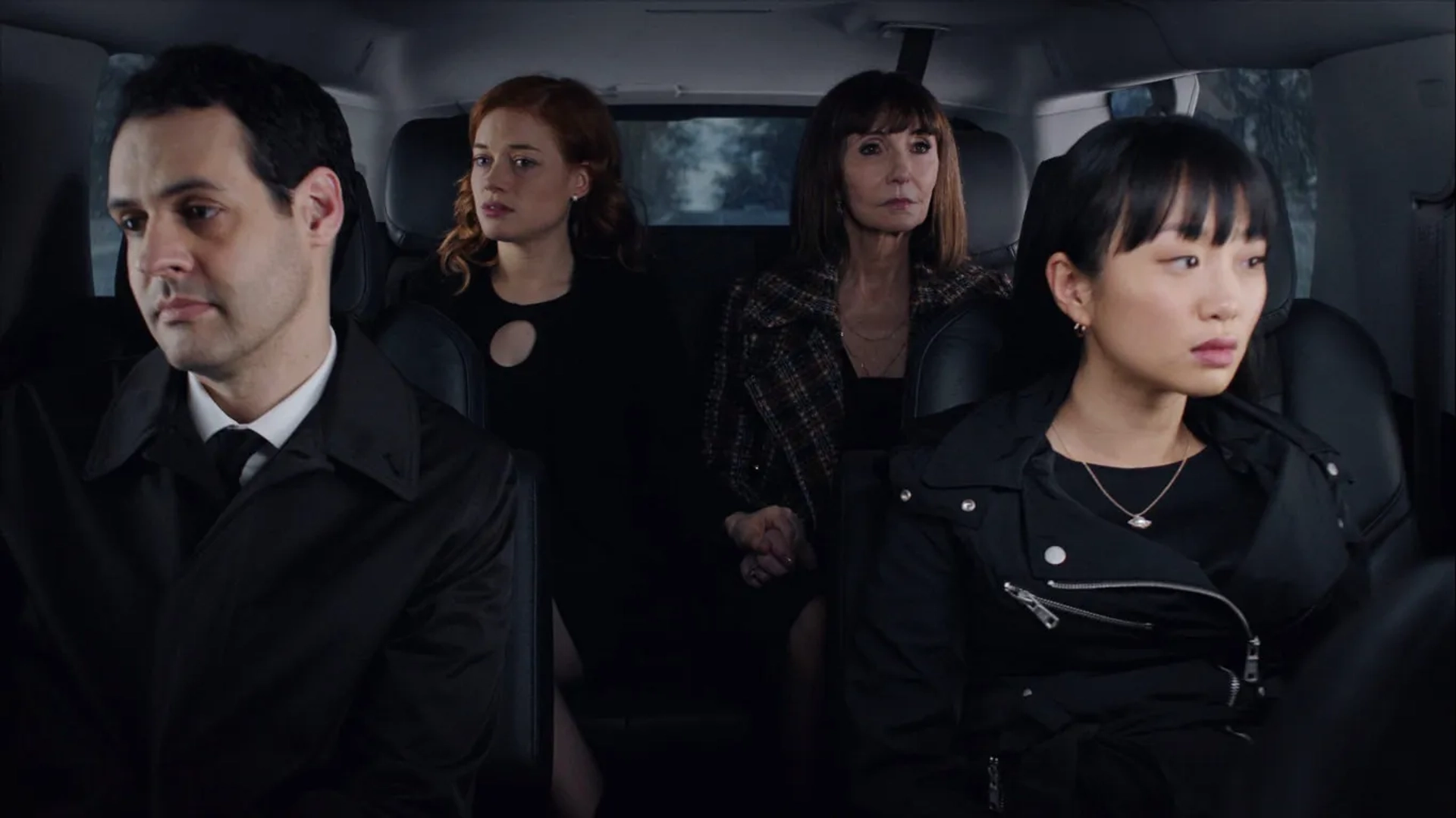 Mary Steenburgen, Andrew Leeds, Jane Levy, and Alice Lee in Zoey's Extraordinary Playlist (2020)