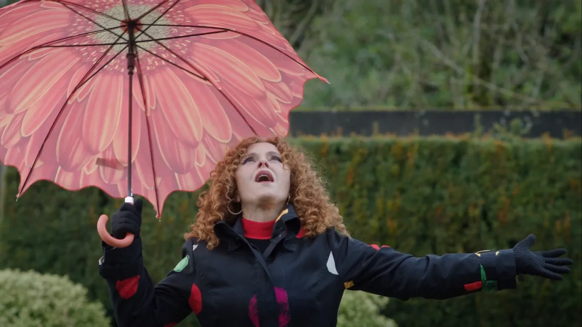 Bernadette Peters in Zoey's Extraordinary Playlist (2020)