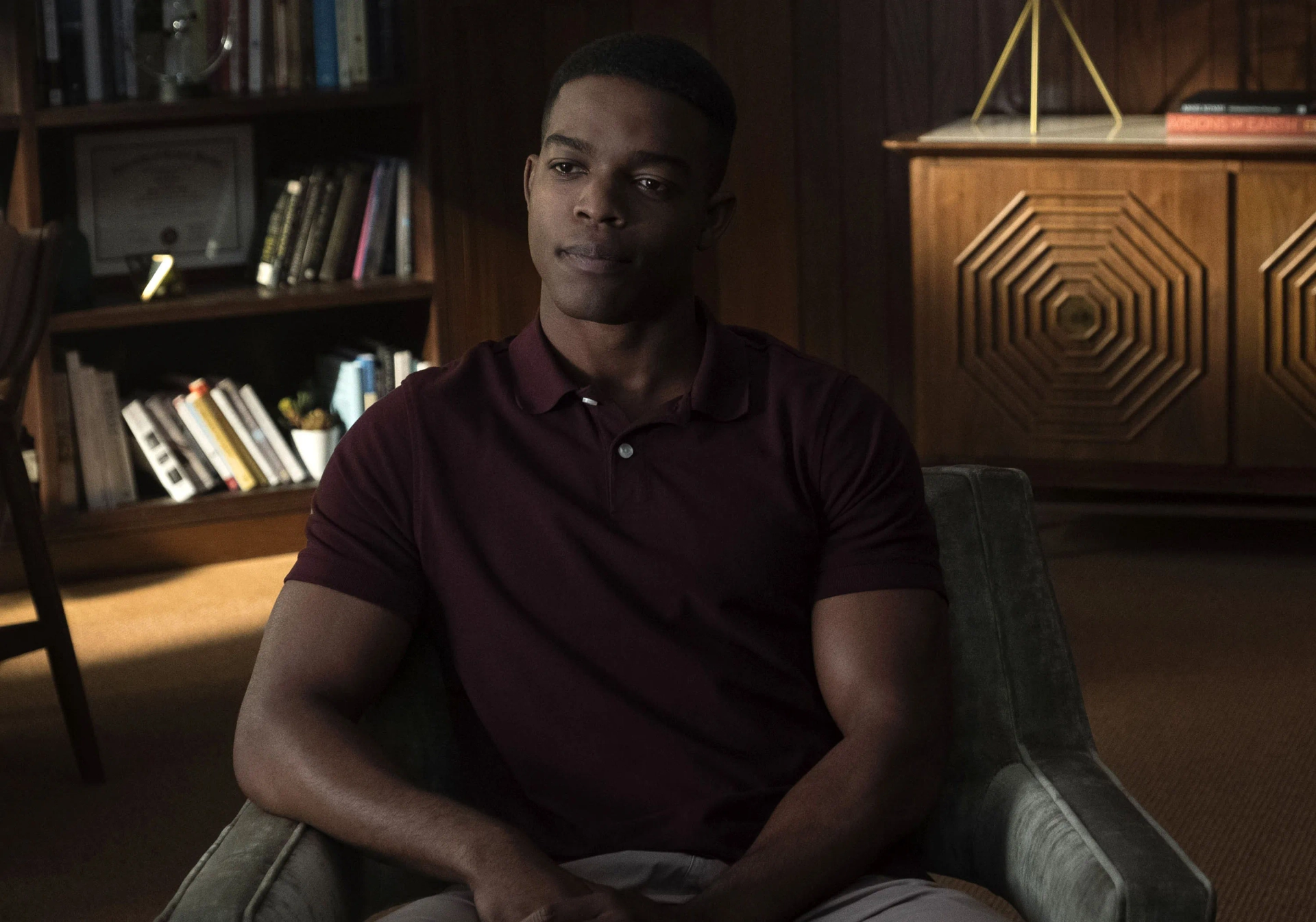 Stephan James in Homecoming (2018)