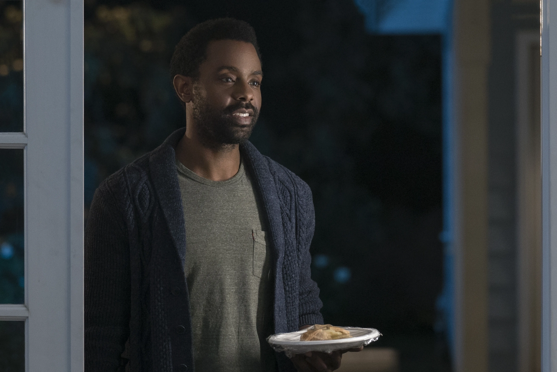 Brandon Scott in Dead to Me (2019)