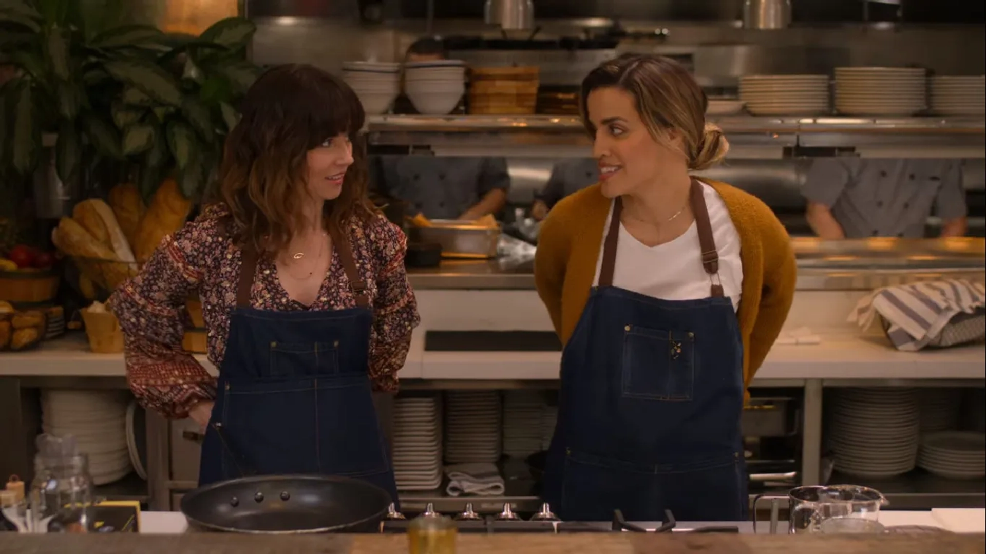 Linda Cardellini and Natalie Morales in Dead to Me: The Price You Pay (2020)