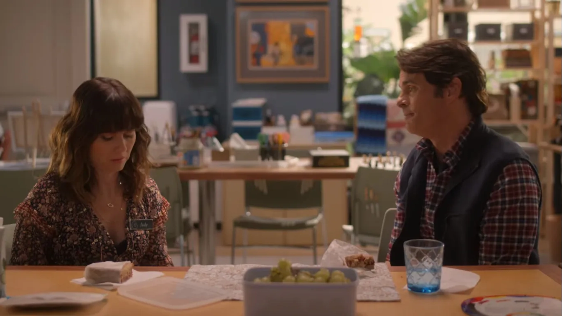 Linda Cardellini and James Marsden in Dead to Me: The Price You Pay (2020)