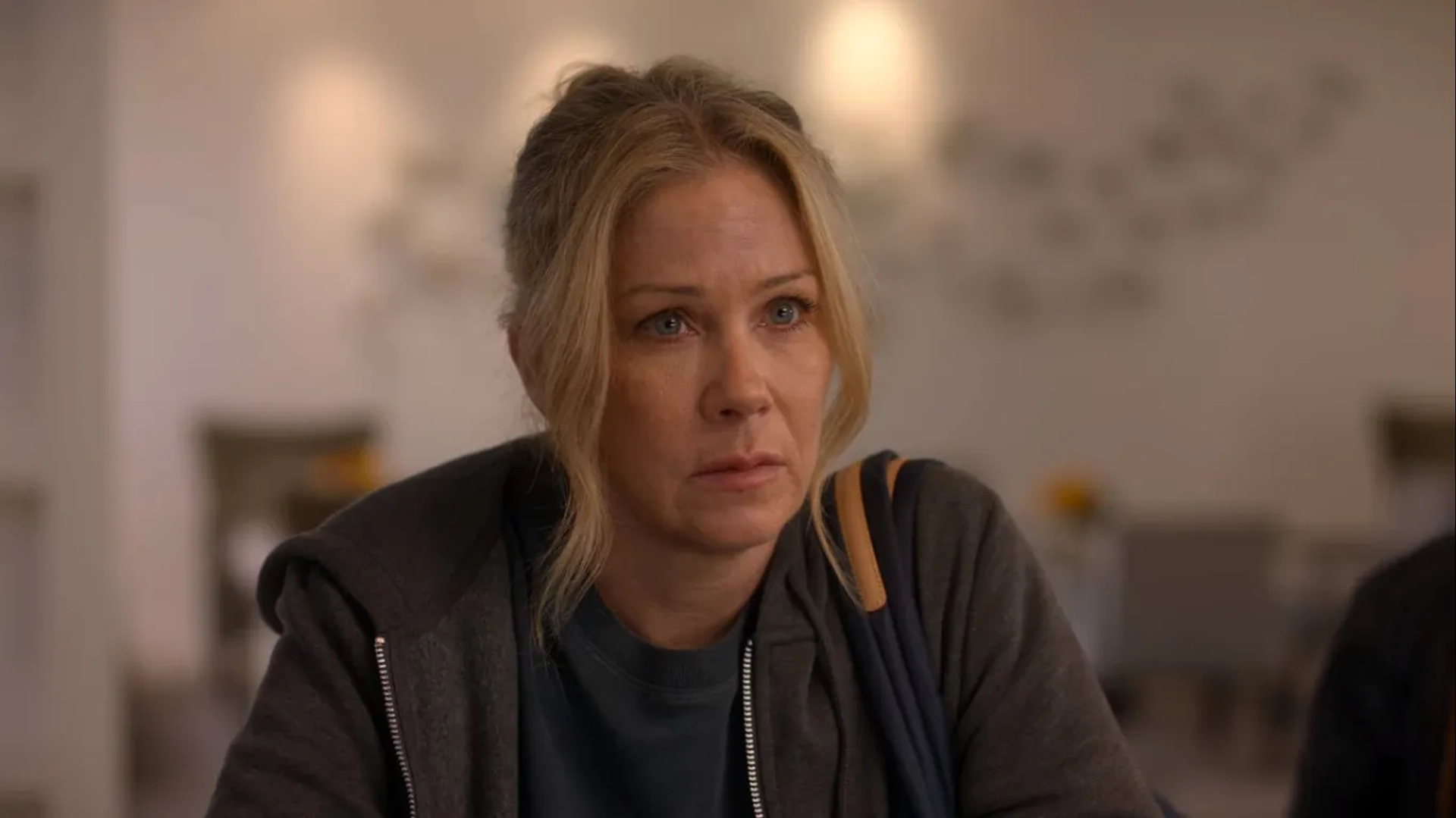 Christina Applegate in Dead to Me: Between You and Me (2020)