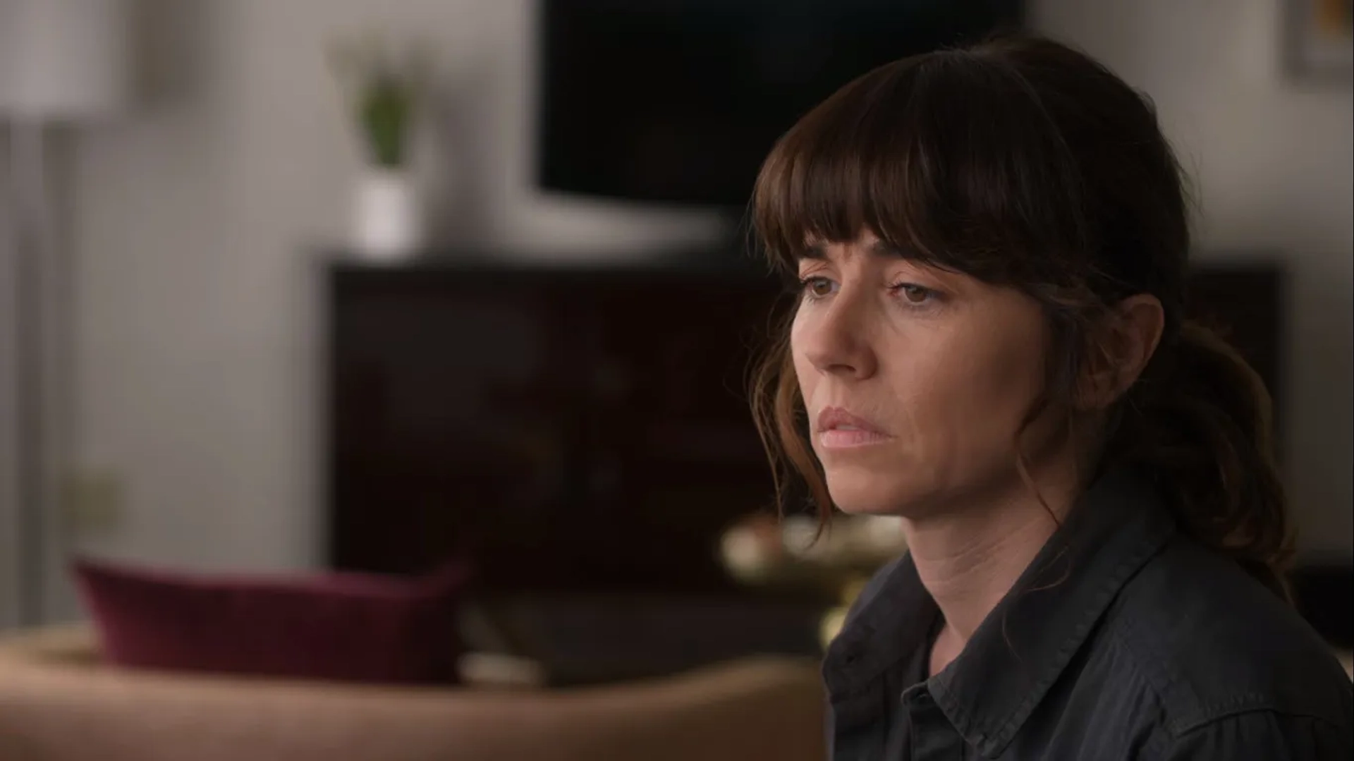 Linda Cardellini in Dead to Me: Between You and Me (2020)