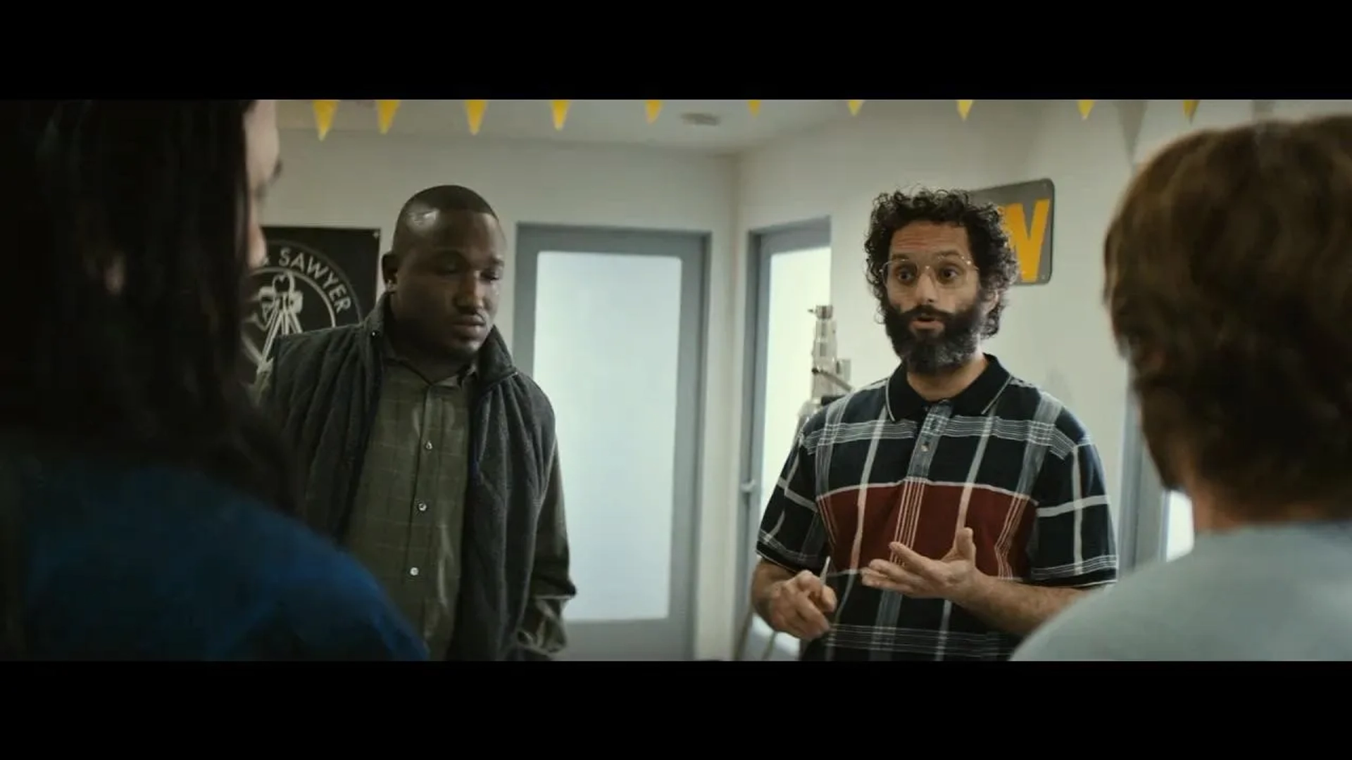 Jason Mantzoukas and Hannibal Buress in The Disaster Artist (2017)